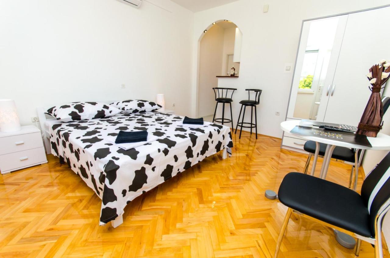 Apartments Ivana Trogir Luaran gambar