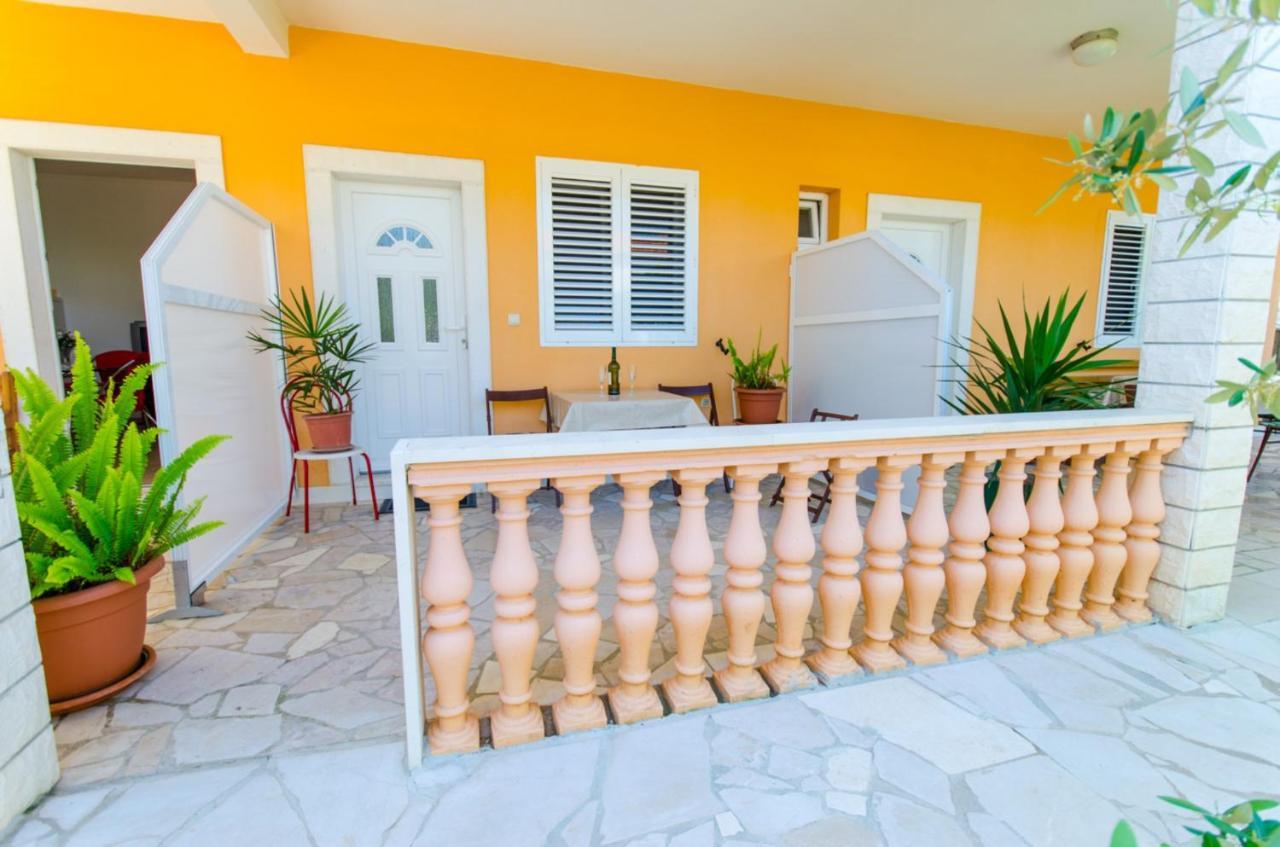 Apartments Ivana Trogir Luaran gambar